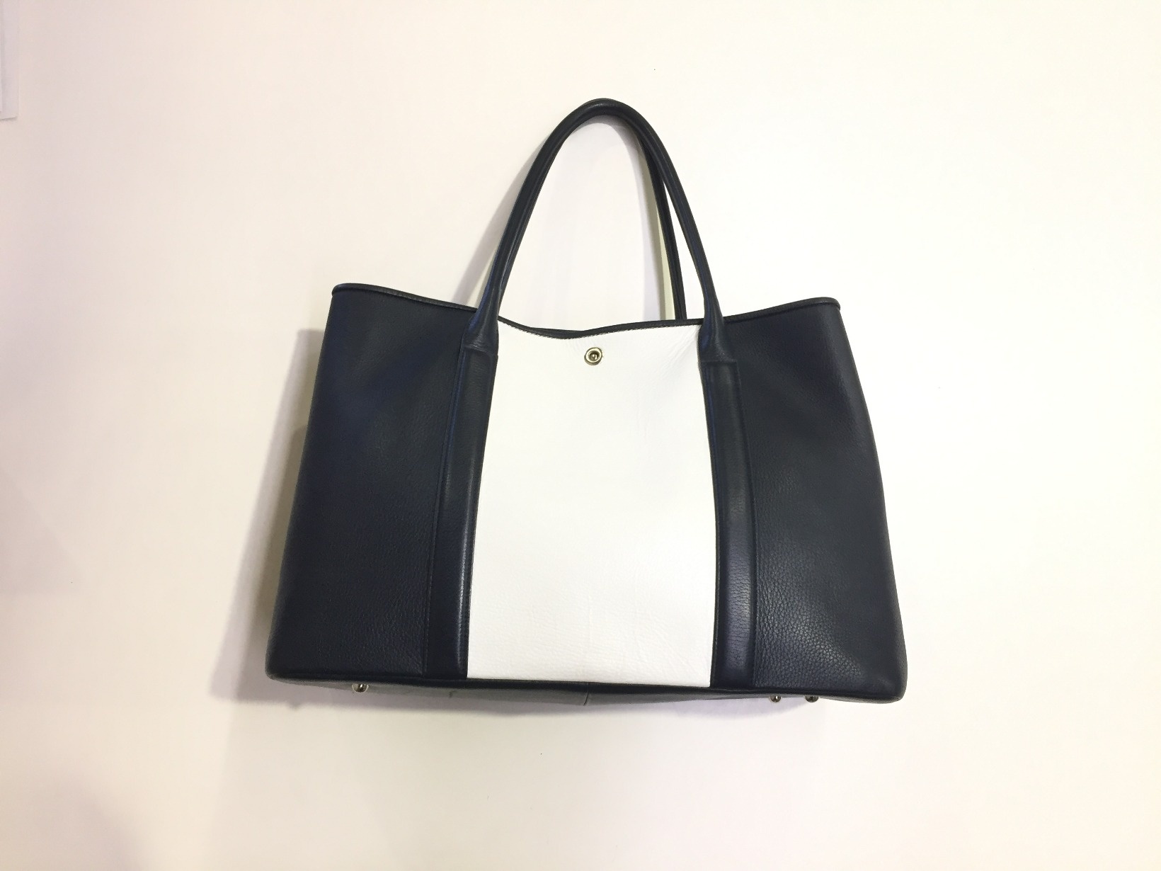 入荷】BARNEYS NEWYORK バッグ トートバッグ レザー バイカラー 大容量